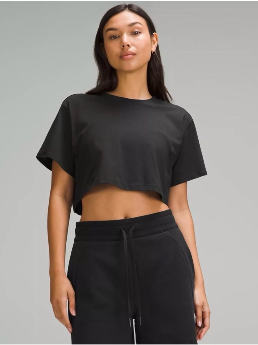lululemon athletica Black Cropped Short Sleeve Tee